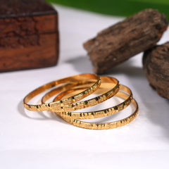 4 pieces machine made bangles
