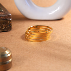 4 pieces plain bangles