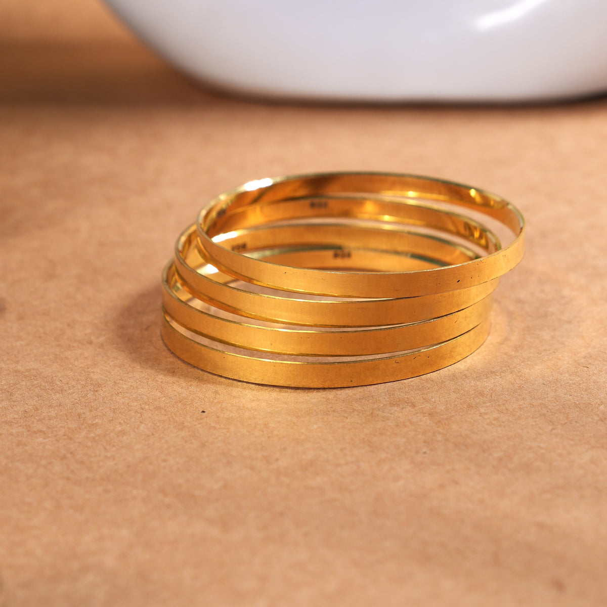 4 pieces plain bangles